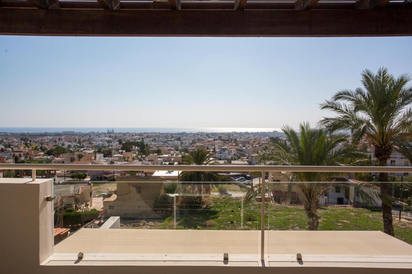 Penthouse Duplex Overlooking The Mediterranean Larnaca Dış mekan fotoğraf