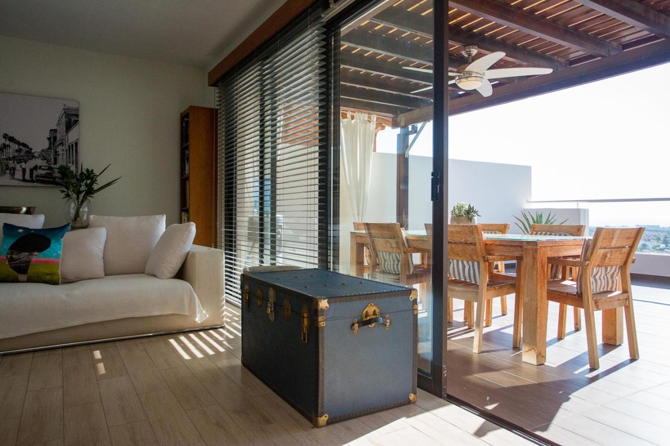 Penthouse Duplex Overlooking The Mediterranean Larnaca Dış mekan fotoğraf